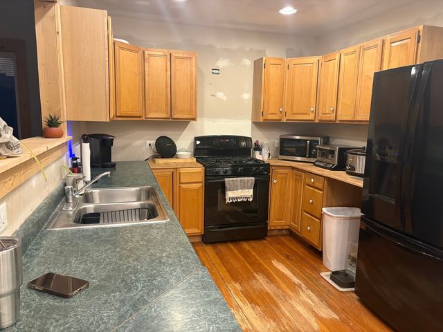 19393 W Fairview Drive, Mundelein, IL 60060