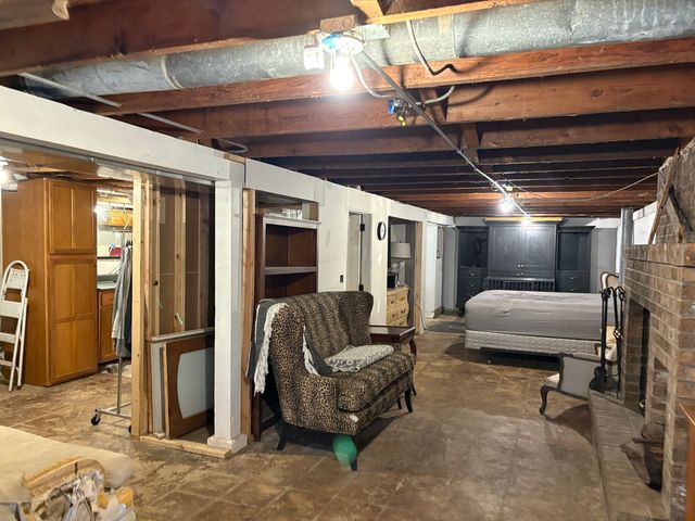 19393 W Fairview Drive, Mundelein, IL 60060