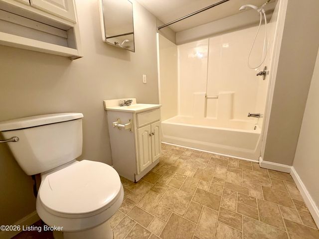 1226 Naghel St 2, New Albany, IN 47150