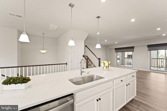 43017 PROPHECY TER, Sterling, VA 20166