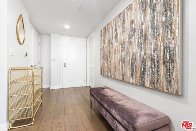5818 Whitsett Avenue 402, Valley Village, CA 91607