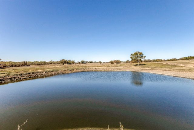 15675 County Road 4024, Kemp, TX 75143