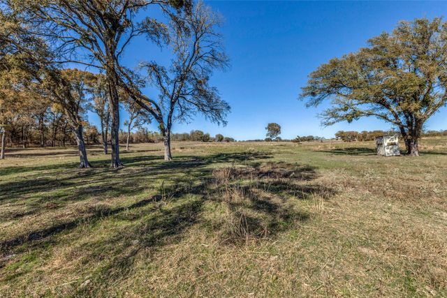 15675 County Road 4024, Kemp, TX 75143