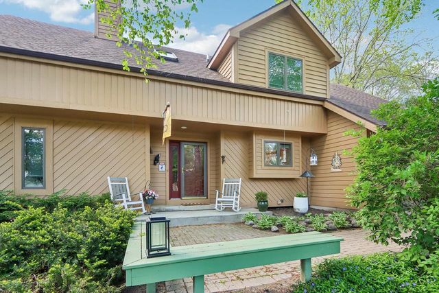 1529 Comanche Glen, Madison, WI 53704