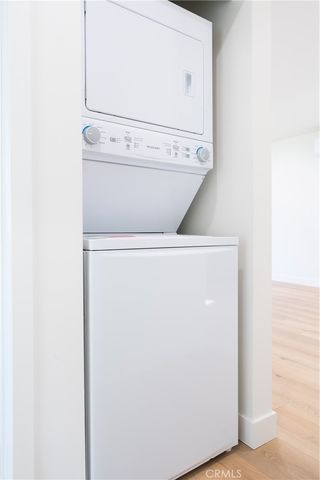 1065 E Spazier 102, Burbank, CA 91502