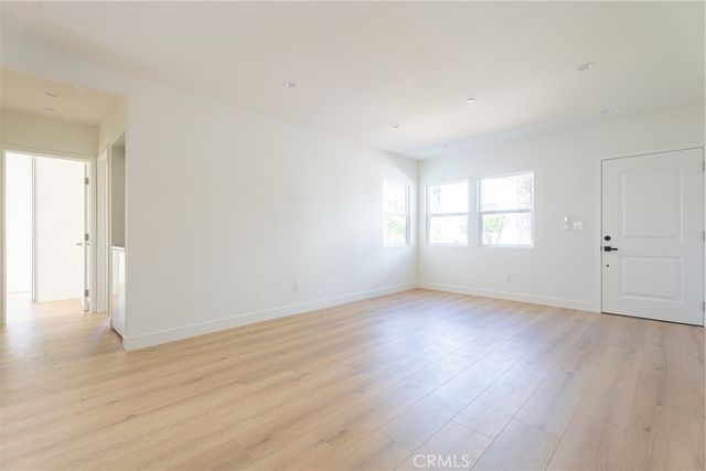 1065 E Spazier 102, Burbank, CA 91502