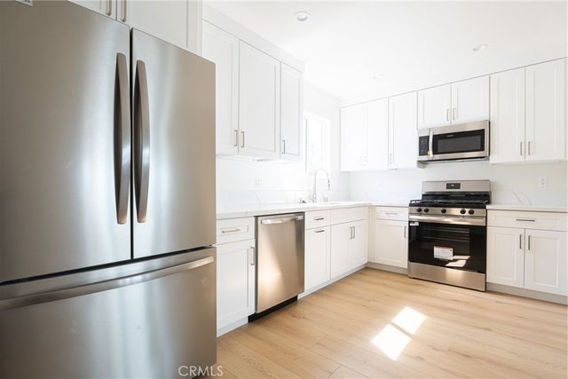 1065 E Spazier 102, Burbank, CA 91502