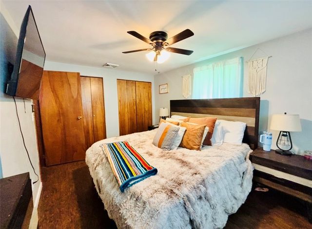 87 McMichael Rd, Carnegie, PA 15106