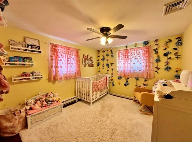 87 McMichael Rd, Carnegie, PA 15106