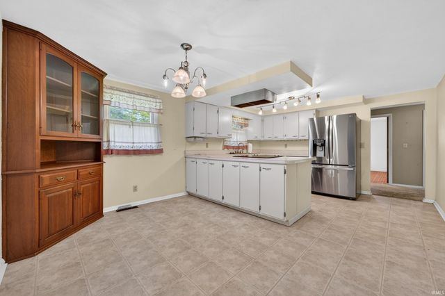 1808 GORDON Drive, Kokomo, IN 46902
