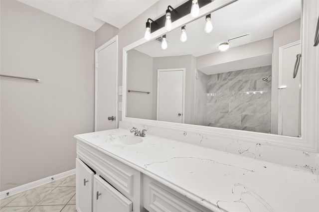 4805 Whispering Falls Drive, Houston, TX 77084