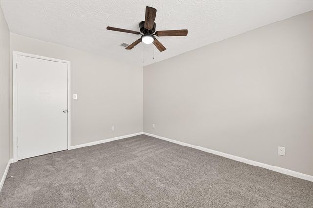 4805 Whispering Falls Drive, Houston, TX 77084