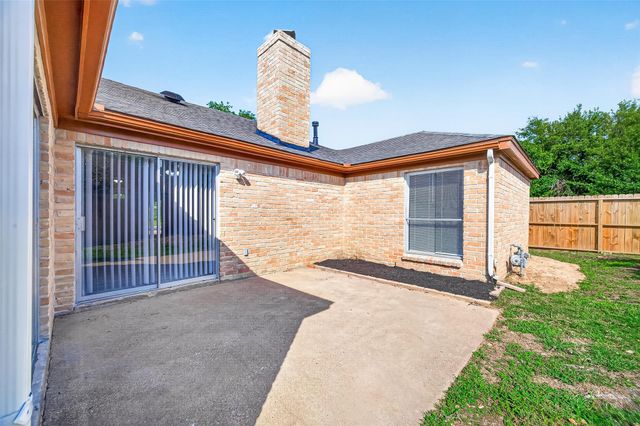 4805 Whispering Falls Drive, Houston, TX 77084