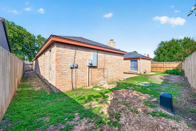 4805 Whispering Falls Drive, Houston, TX 77084
