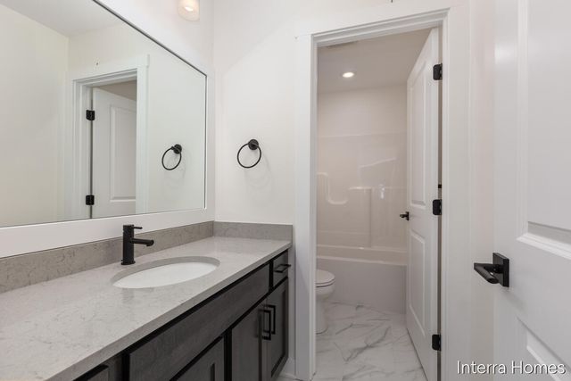 1417 Kimber Drive, Lowell, MI 49331