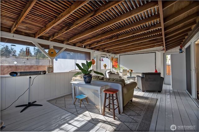 9814 Onyx Drive SW, Lakewood, WA 98498