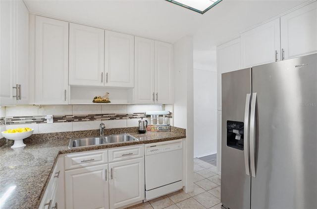 5941 49TH AVENUE N, Kenneth City, FL 33709