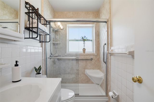 5941 49TH AVENUE N, Kenneth City, FL 33709