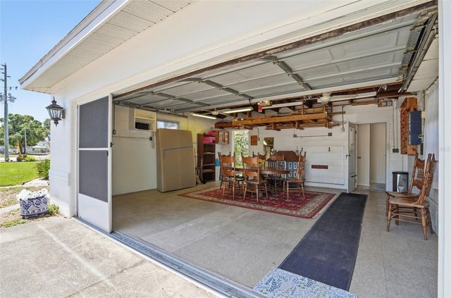 5941 49TH AVENUE N, Kenneth City, FL 33709