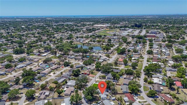 5941 49TH AVENUE N, Kenneth City, FL 33709