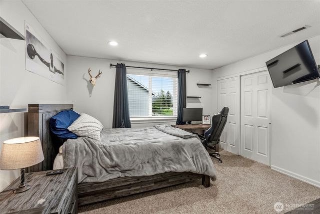 1826 Island Drive, Longview, WA 98632