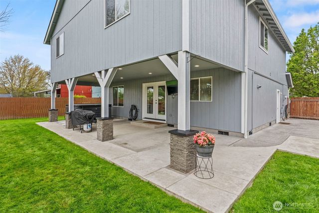 1826 Island Drive, Longview, WA 98632