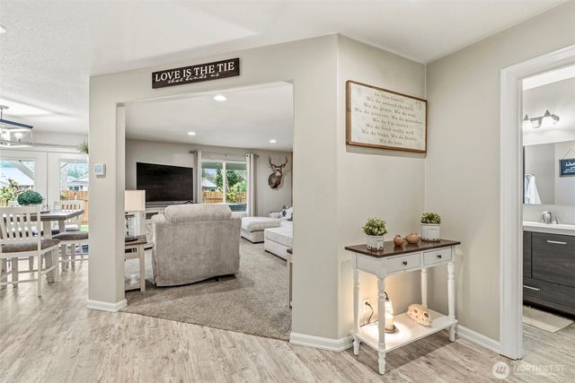 1826 Island Drive, Longview, WA 98632