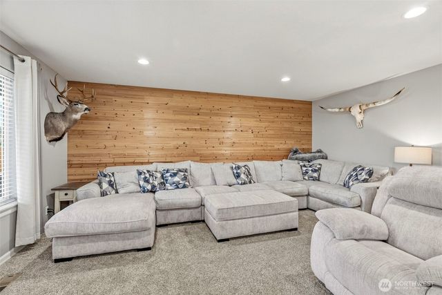 1826 Island Drive, Longview, WA 98632