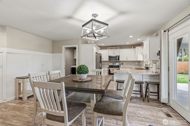 1826 Island Drive, Longview, WA 98632