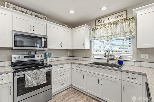 1826 Island Drive, Longview, WA 98632