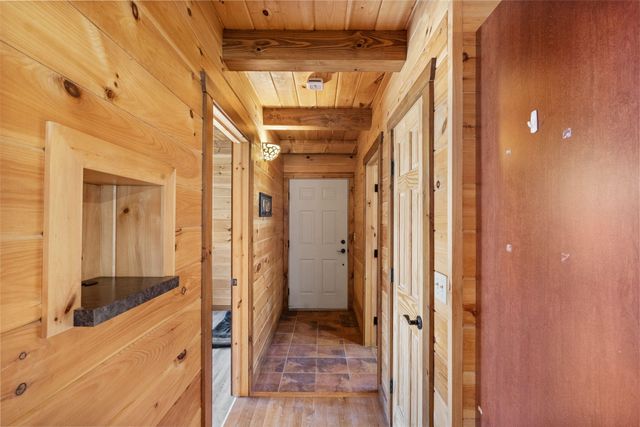 11503 HAWK HILL LN, Boonville, MO 65233