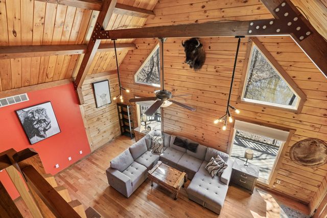 11503 HAWK HILL LN, Boonville, MO 65233