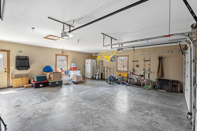 11503 HAWK HILL LN, Boonville, MO 65233