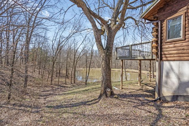 11503 HAWK HILL LN, Boonville, MO 65233