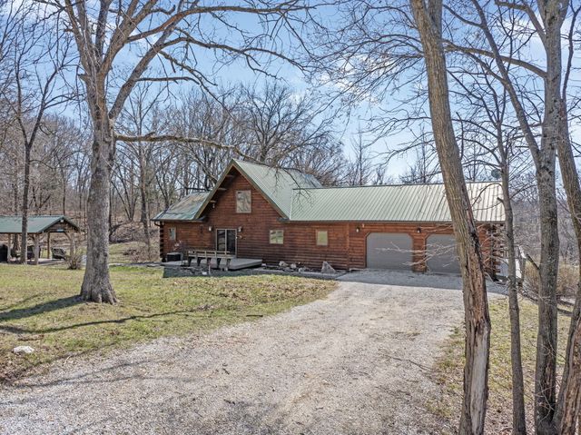 11503 HAWK HILL LN, Boonville, MO 65233