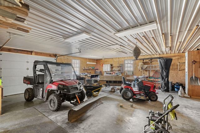 11503 HAWK HILL LN, Boonville, MO 65233