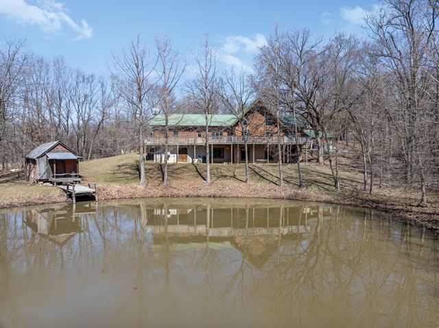 11503 HAWK HILL LN, Boonville, MO 65233