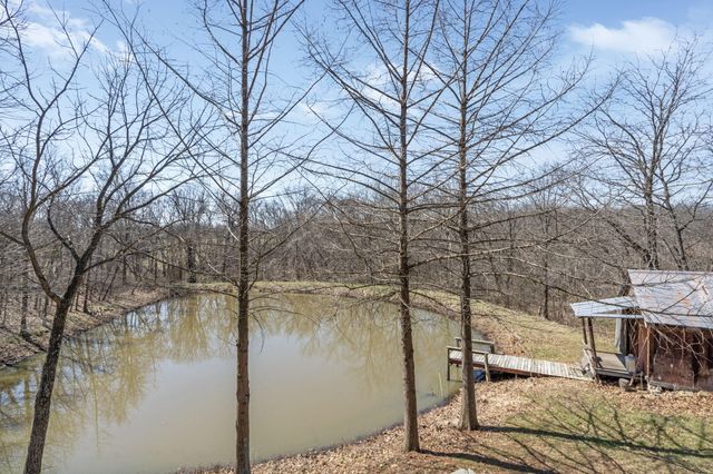 11503 HAWK HILL LN, Boonville, MO 65233