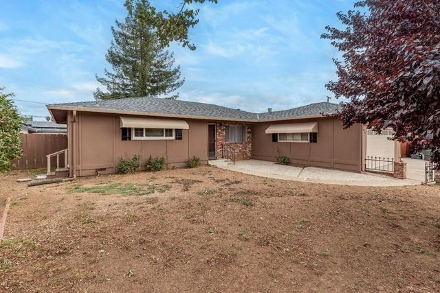 8420 David Court, Gilroy, CA 95020