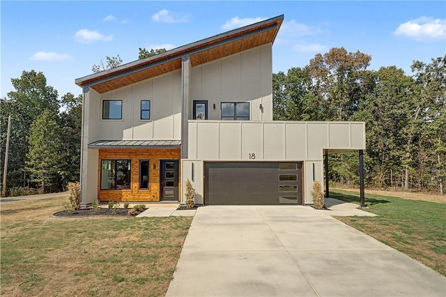 18 Longview Lane, Bella Vista, AR 72714