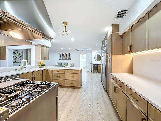 51 OAKLEIGH LANE, Maitland, FL 32751