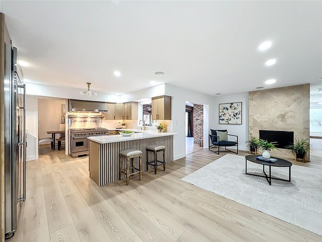 51 OAKLEIGH LANE, Maitland, FL 32751