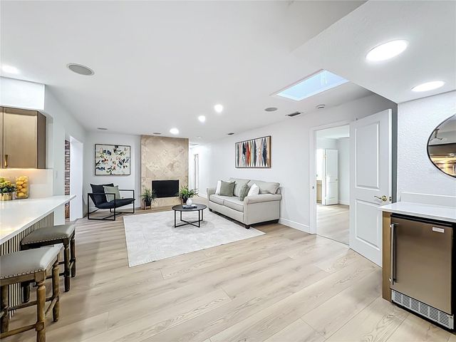 51 OAKLEIGH LANE, Maitland, FL 32751