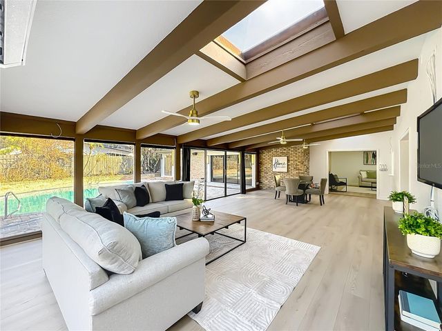 51 OAKLEIGH LANE, Maitland, FL 32751