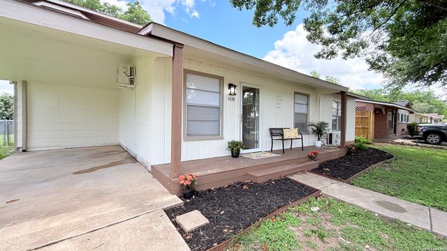 1439 PETERSON AVE, San Antonio, TX 78224