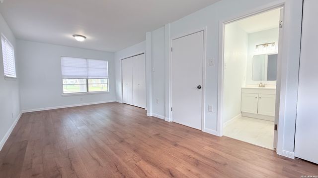 1439 PETERSON AVE, San Antonio, TX 78224