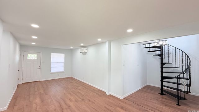 1439 PETERSON AVE, San Antonio, TX 78224
