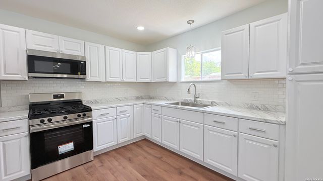 1439 PETERSON AVE, San Antonio, TX 78224