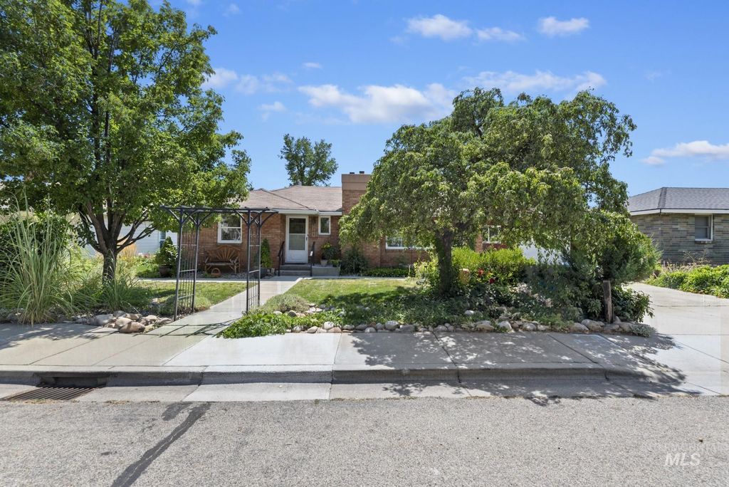 5701 W Gage St, Boise, ID 83706
