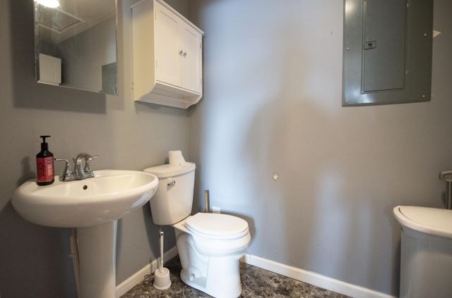 763 Timberline Pkwy, Valparaiso, IN 46385